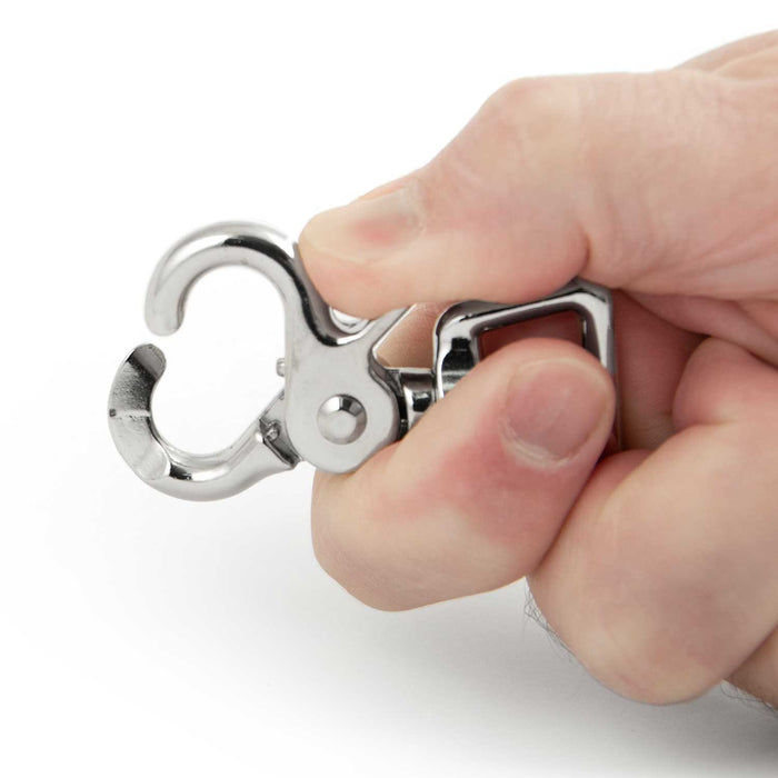 Jeffers Nickel-Plated Die Cast Trigger Snap (Scissor Snap) with Swivel Square Eye