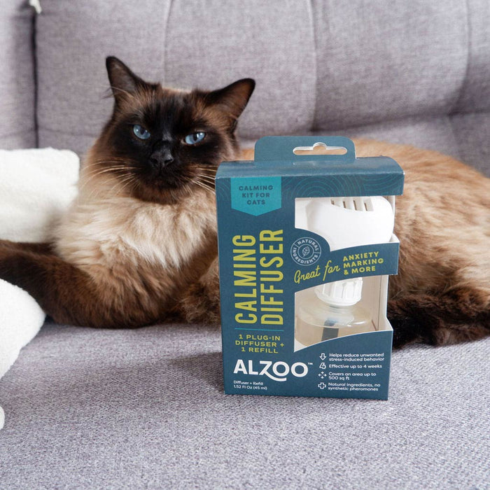 Natural Plant - Based Calming Plug - In Home Diffuser Kit & Refills for Cats - 7VWR - Diffuser Kit (1 Plug - In & 1 Refill) - 8